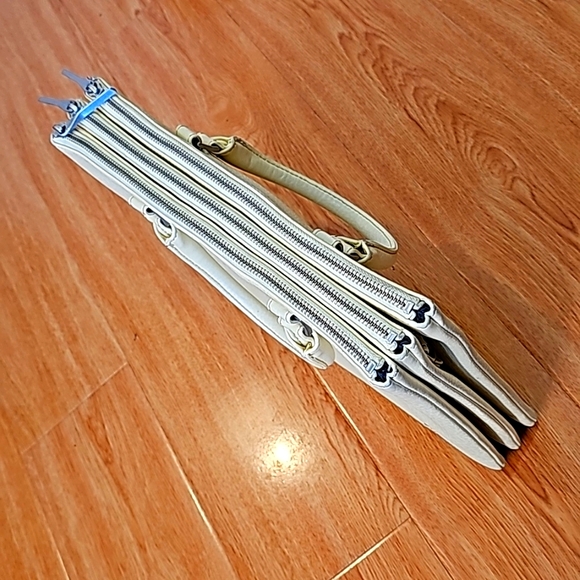 Matt and Nat Large Triplet Crossbody - Picture 4 of 8